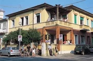 Puccini, budova školy