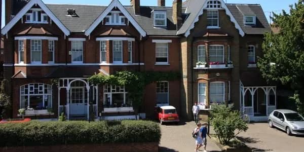 Wimbledon School of English, budova školy