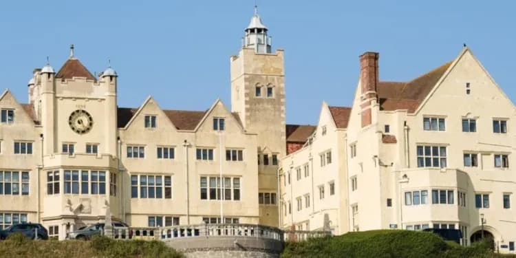 Alpadia / Kaplan, Brighton