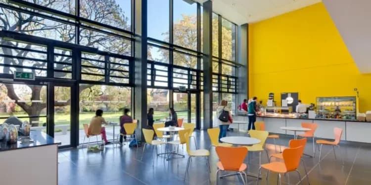 Alpadia / Kaplan, Londýn