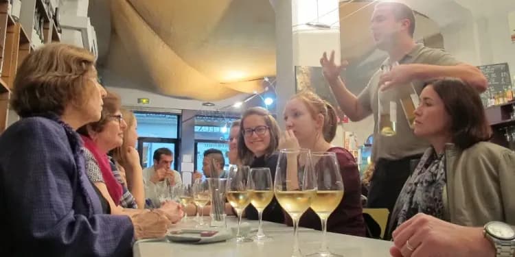 France Langue, Nice - studenti na wine tastingu