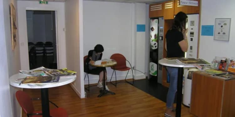 France Langue, Paříž - společenská místnost