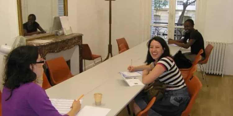 France Langue, Paříž - studenti ve třídě