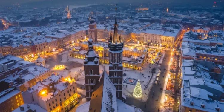 Adventní trhy na hlavním náměstí v Krakově