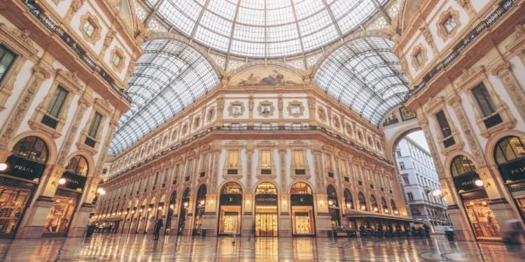 Milán, galerie Vittorio Emanuele II, Itálie