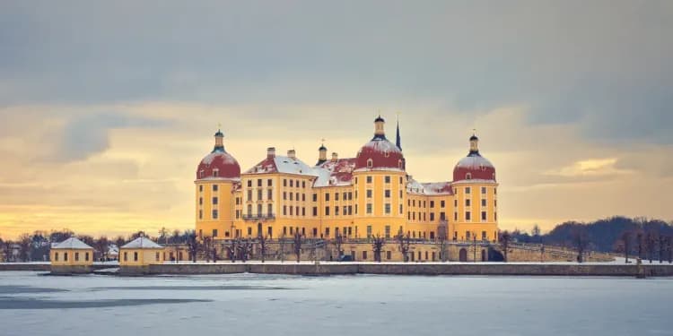 Zámek Moritzburg v zimě 