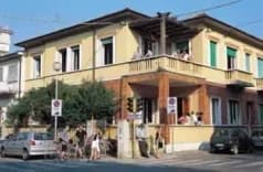 Puccini, budova školy