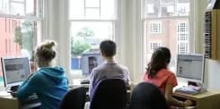 Wimbledon School of English, studenti ve studijní místnosti 