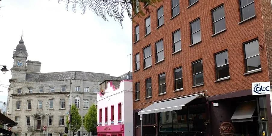 ATC Dublin, budova školy